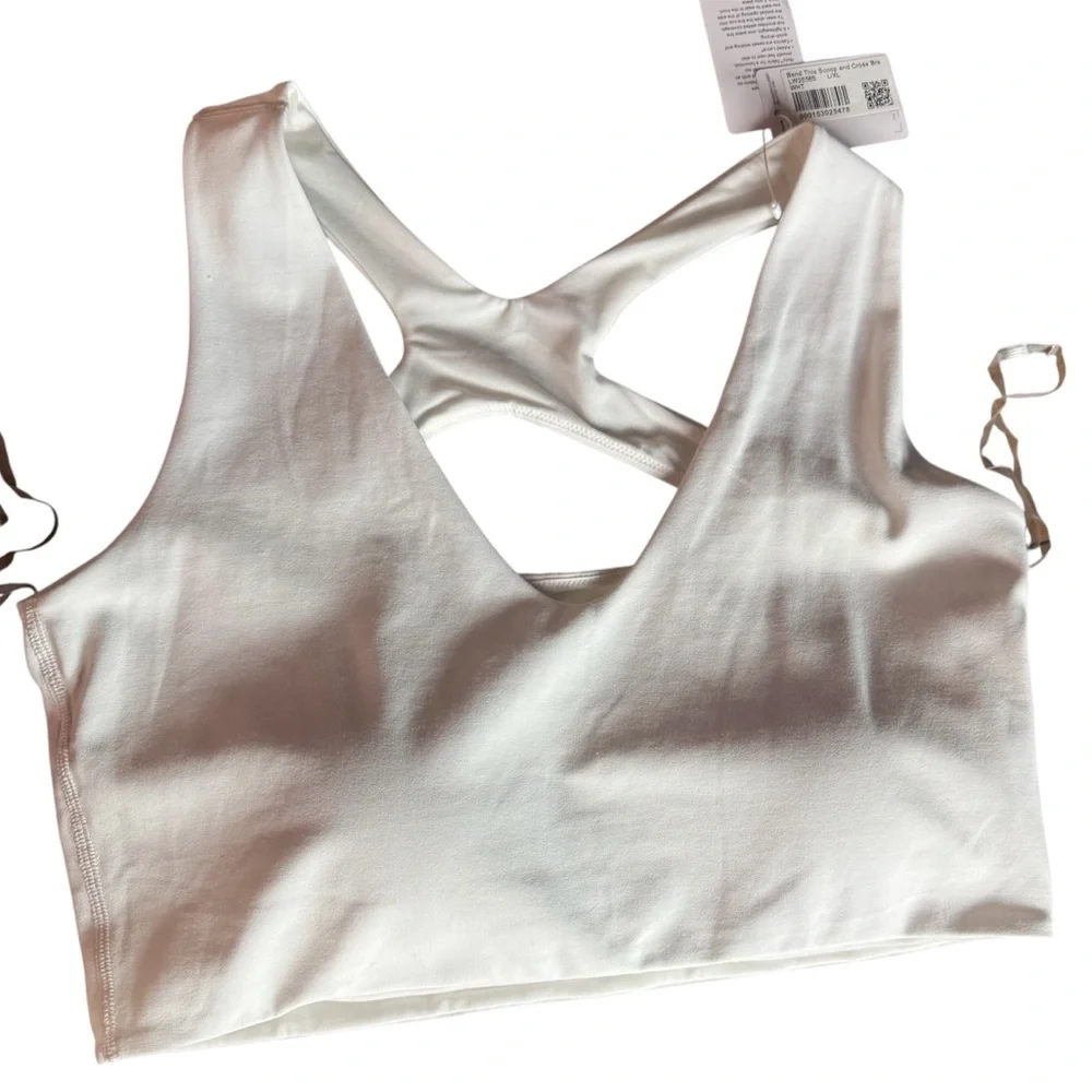 Lululemon Bend This Scoop and Cross Bra - Picture 4 of 8